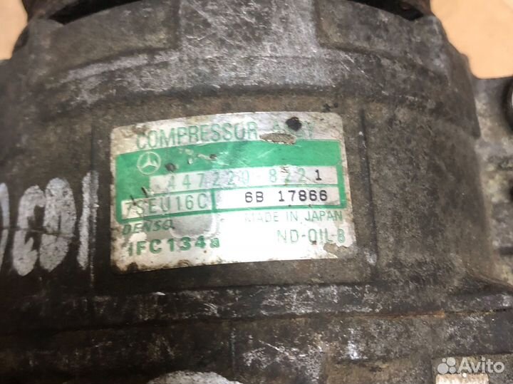 Компрессор кондиционера Mercedes 4472208221