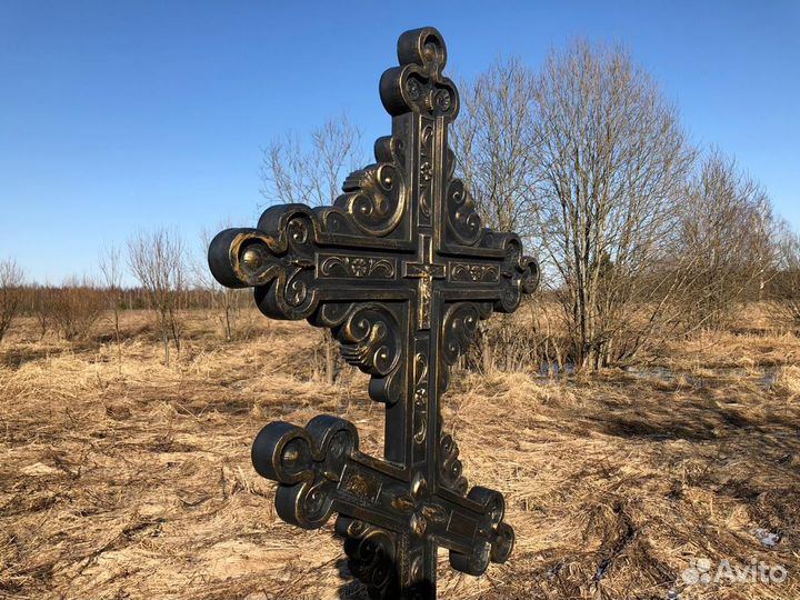 Крест могильный