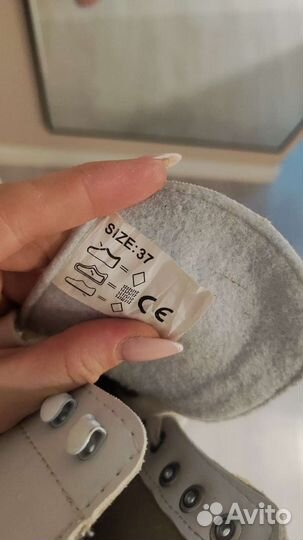 Коньки фигурные 37 размер