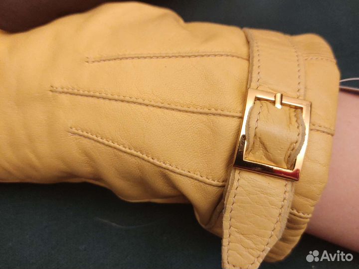 Перчатки женские кожаные новые