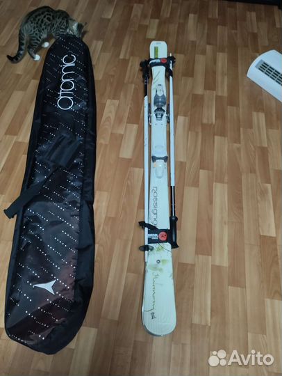 Горные лыжи и ботинки