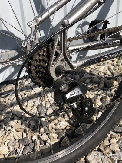 Горный велосипед SilverBack Vida (2015)