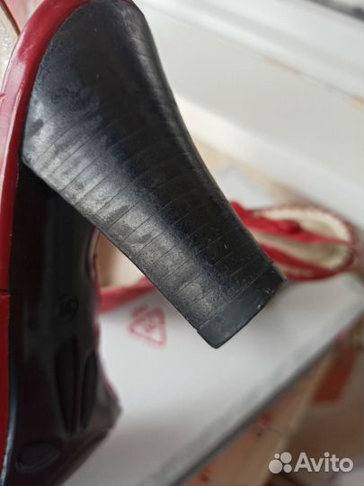 Туфли-босоножки женские р. 38