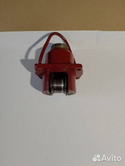 Блок ролик монтажный. имеется 1 шт