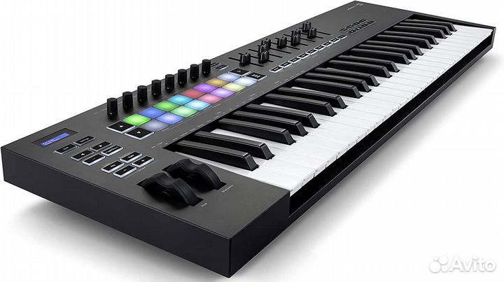 Midi-клавиатура Novation Launchkey 49 MK3