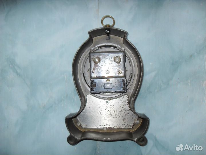 Часы электронно-механические Янтарь