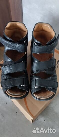 Ортопедические сандалии