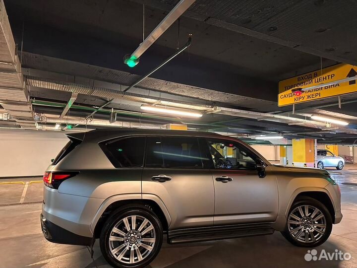 Lexus LX 3.5 AT, 2022, 10 000 км