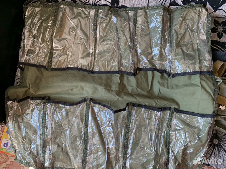 Военая фуражка, три военных сумки