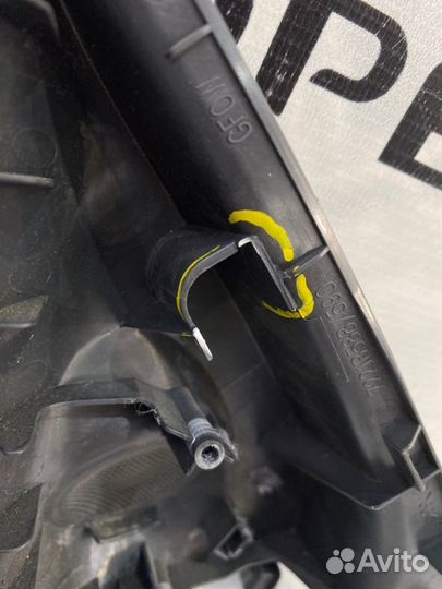 Накладка двери внутренняя передняя правая