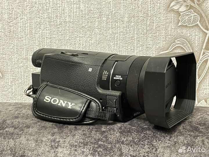 Видеокамера Sony HDR-CX900E