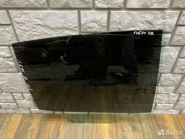 Volkswagen Golf Plus Стекло двери задней