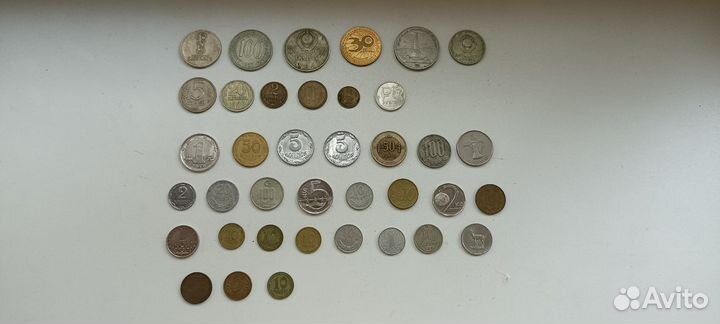 Монеты, бумажные купюры