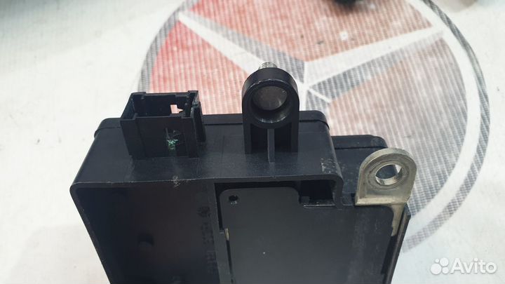 Блок управления контроля акб Mercedes-Benz W211