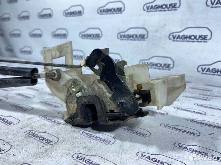 Замок двери задний левый Hyundai Sonata 2.0 2005