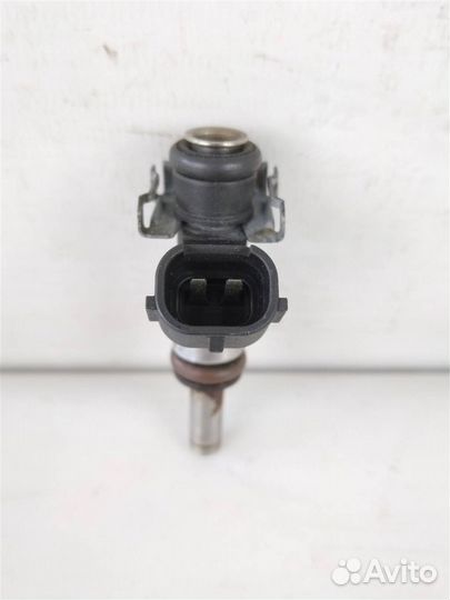 Форсунка инжекторная электрическая ауди A5 Sportb