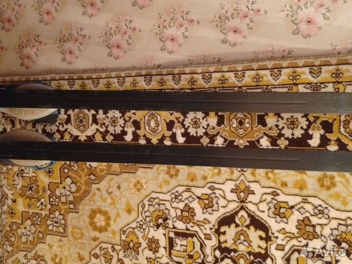 Лыжи и лыжные палки