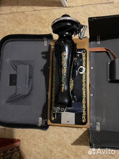 Швейная машина