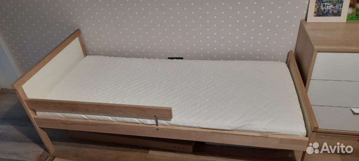 Детская кровать IKEA Сниглар с матрасом