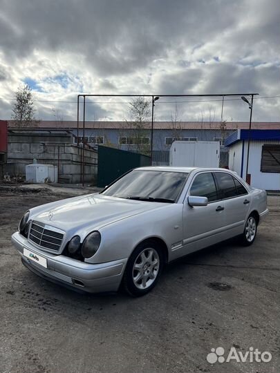 Mercedes-Benz E-класс 2.0 AT, 1999, 300 000 км