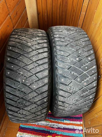 Goodyear Ultragrip Ice Arctic 215/50 R17