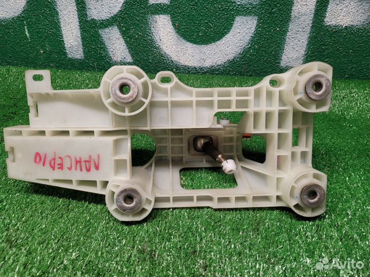 Кулиса кпп на Mitsubishi Lancer