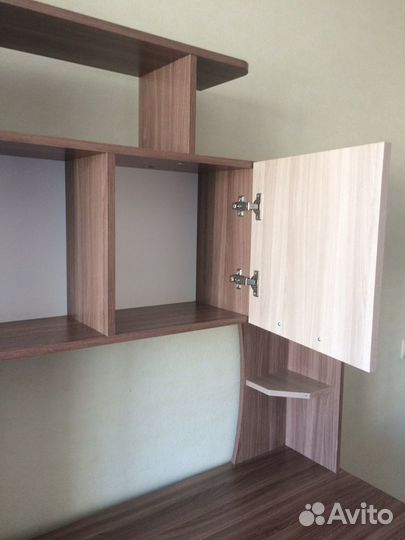 Стол письменный школьный