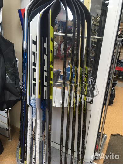 Хоккейные клюшки топ, предтоп и любительские