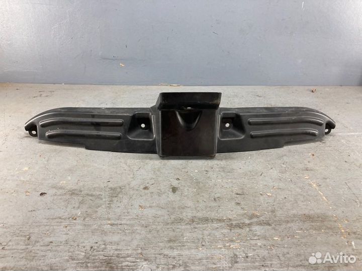 Накладка радиатора Mitsubishi Outlander Xl CW5W