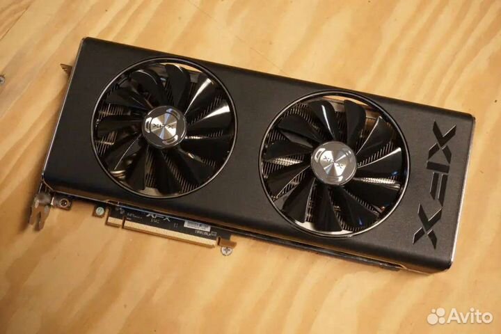 Видеокарта AMD xfx 5700 xt