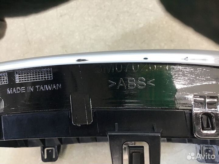 Решетка радиатора BMW 1-серия E87 E81 2004