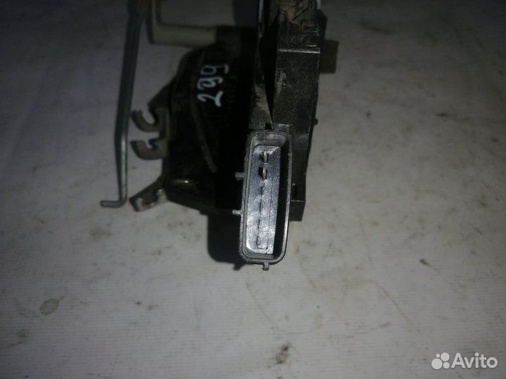 Замок двери передний правый Nissan Almera G15 2014