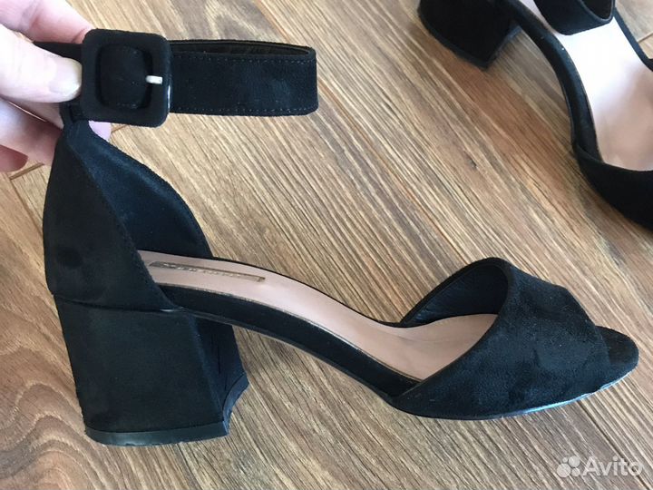 Босоножки 36