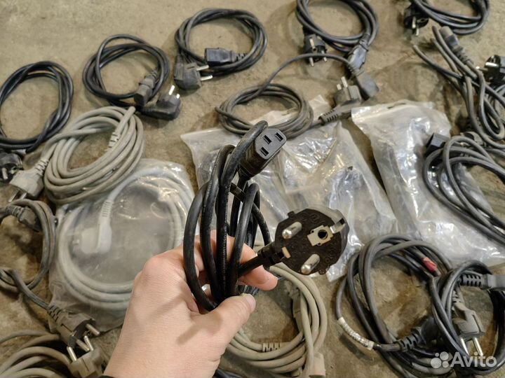 Сетевой кабель с вилкой