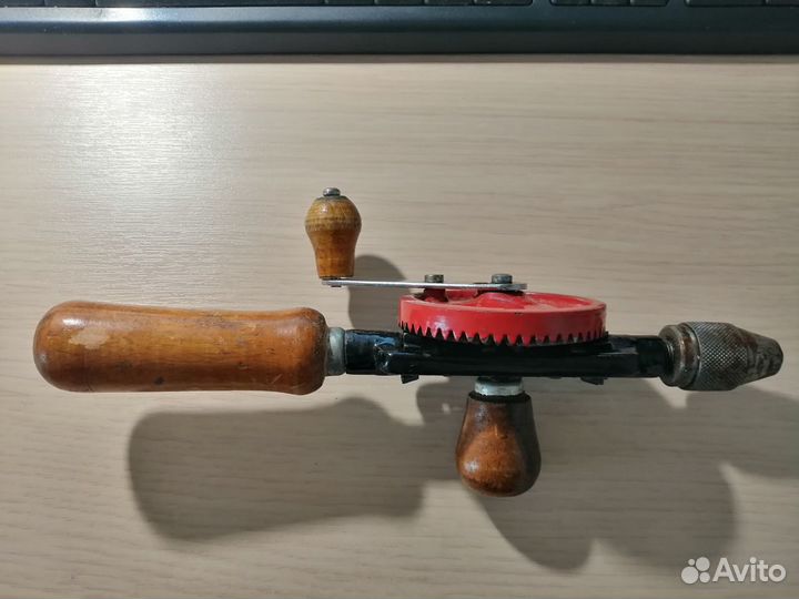 Ретро дрель ручная