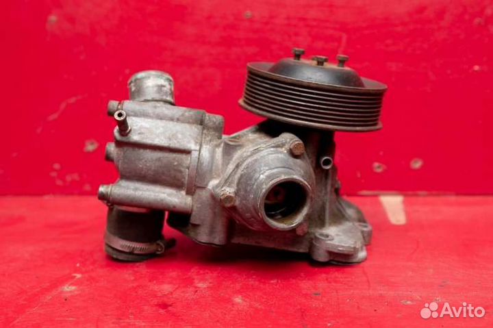 Помпа Mercedes S500 W140 M119 1991