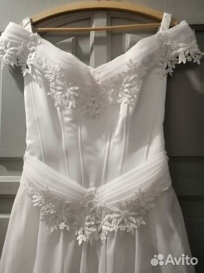 Свадебное платье 46 48