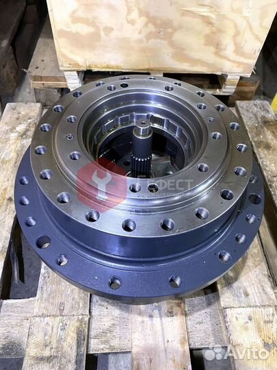 Бортовой редуктор EC140BLC 14560145