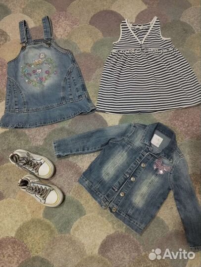 Комплект одежды на девочку