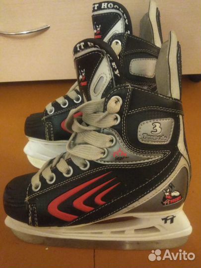 Коньки хоккейные детские 35