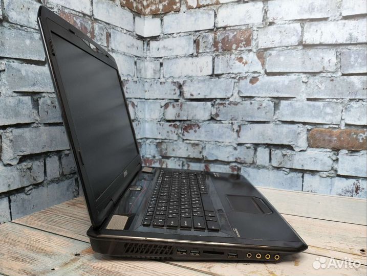Игровой MSI 17.3 Full HD/ 2 видеокарты/ RAM 8/ SSD