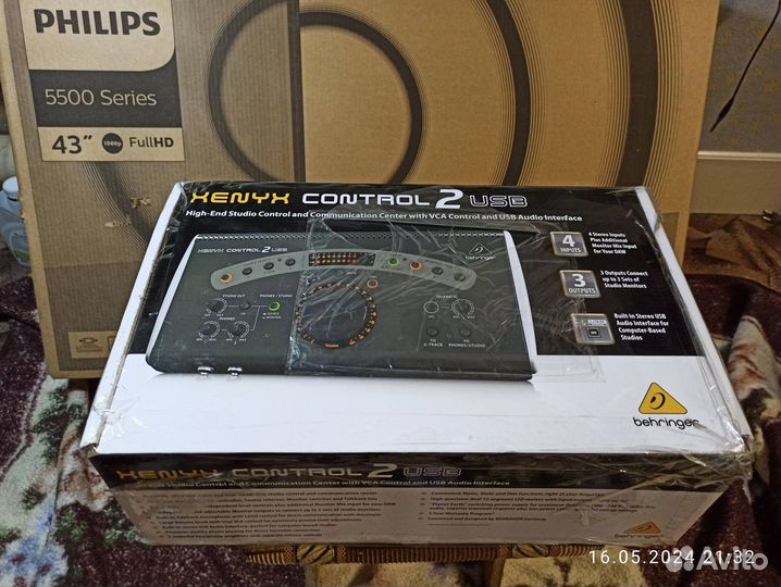 Мониторный контроллер Behringer Control2USB