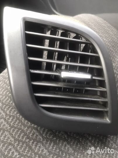 Воздушный дефлектор Hyundai Solaris