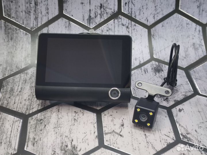 Видеорегистратор с 3 камерами Lkm