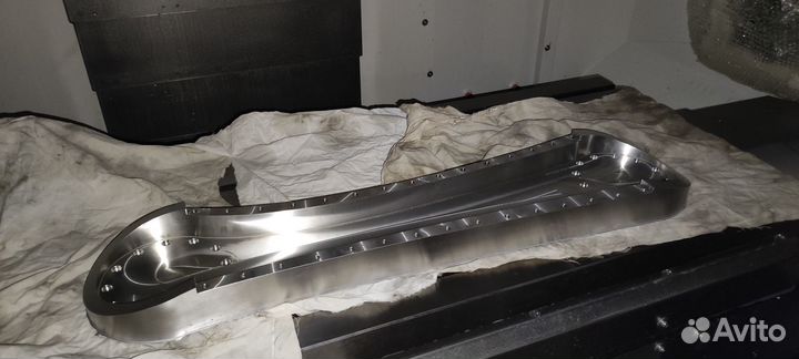 Металлообработка валы, втулки, шестерни на TN-230