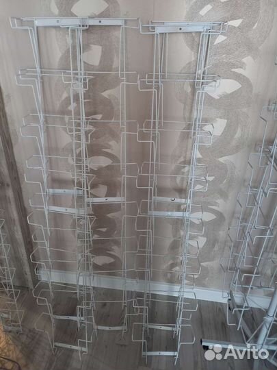 Буклетница, полки