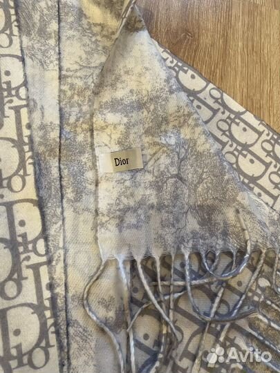 Палантин Dior