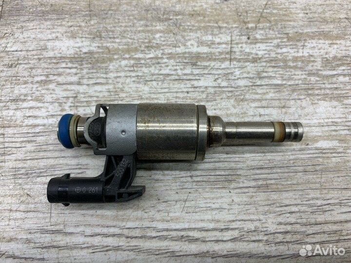 Форсунка топливная Skoda Octavia универсал cjza