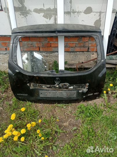 Крышка багажника от Daster