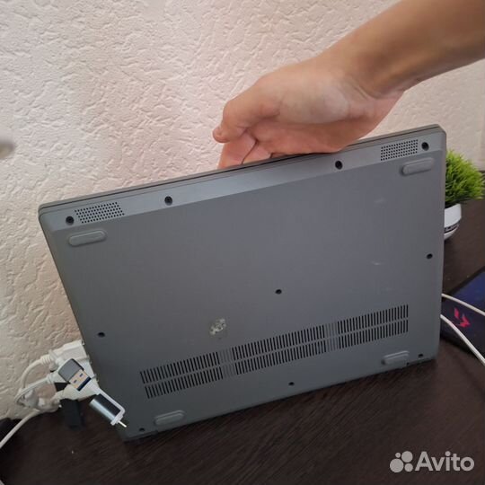 Lenovo ideapad 3